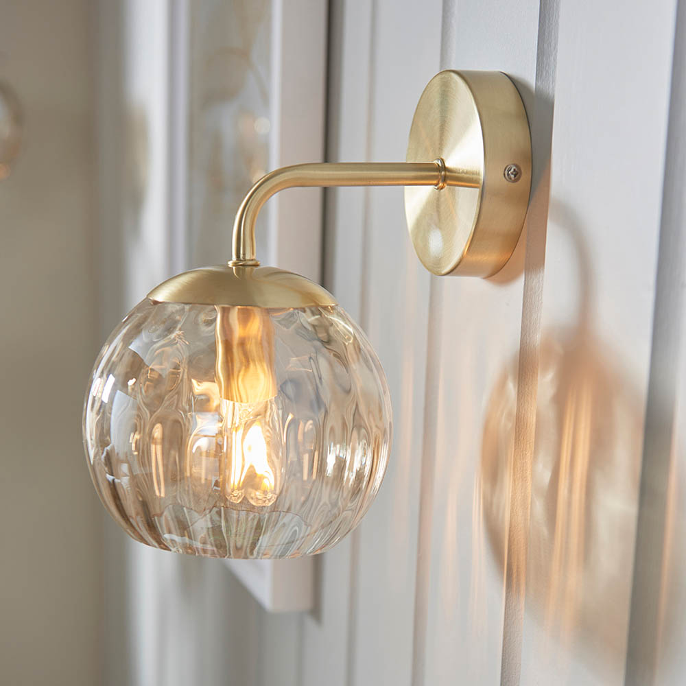 Dimple Champagne Glass Shade Wall Light In Brass