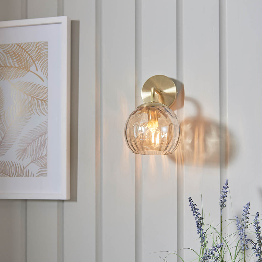 Dimple Champagne Glass Shade Wall Light In Brass