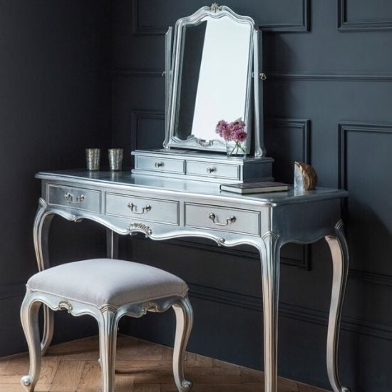 Dressing table white with mirror