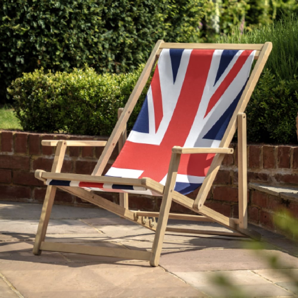 Dunedin Outdoor Wooden Deck Chair In Multicoloured