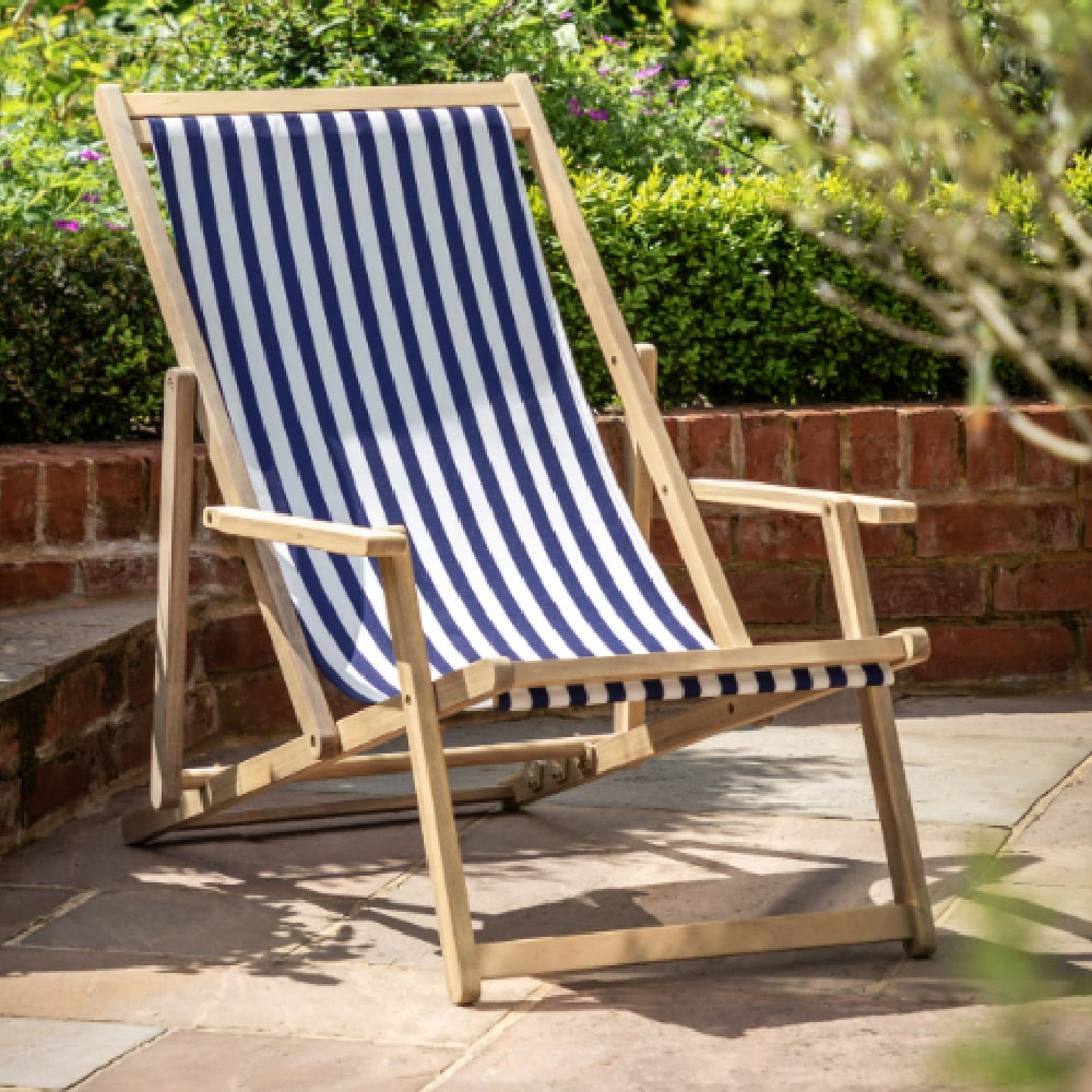 Dunedin Outdoor Wooden Deck Chair In Navy