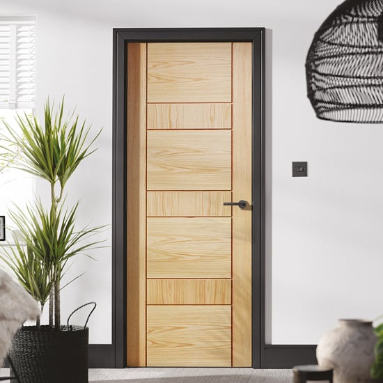 Product photograph of Edmonton 1981mm X 610mm Internal Door In Oak from Furniture in Fashion