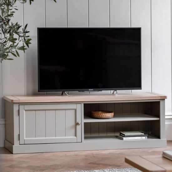 Product photograph of Elvira Wooden Tv Stand In Oak And Prairie from Furniture in Fashion