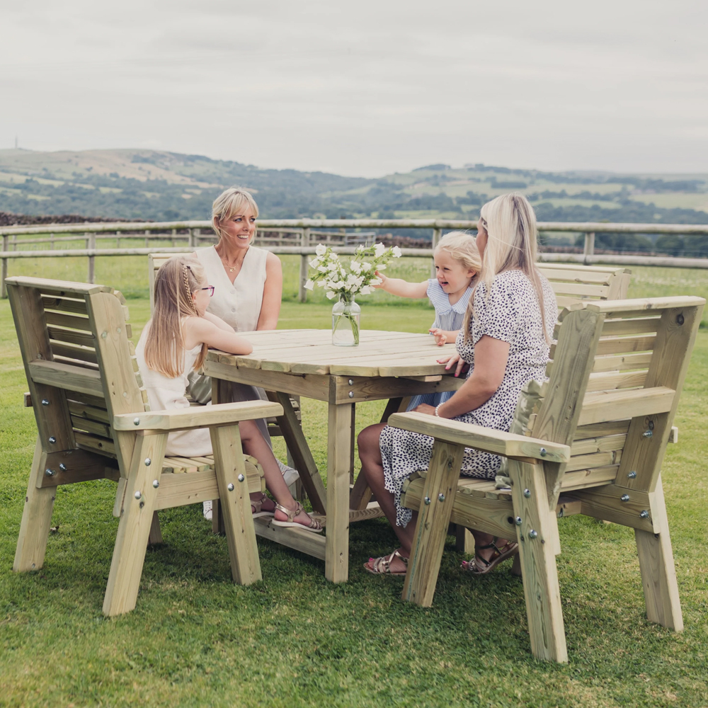 Erog Outdoor Wooden Dining Table With 4 Armchairs In Natural