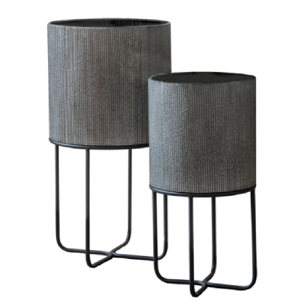 Etobicoke Metal Set Of 2 Planter In Grey