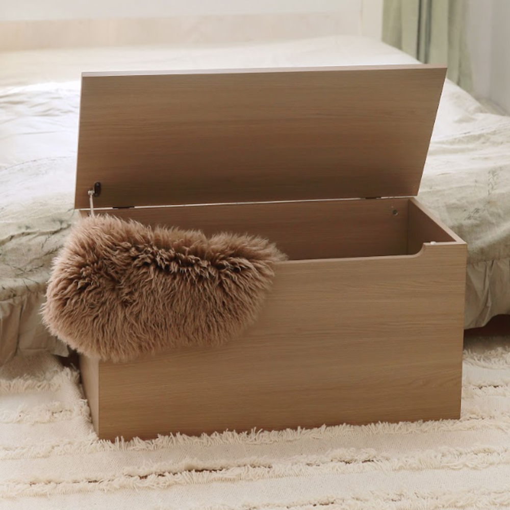 Ferlano Wooden Ottoman Storage in Oak