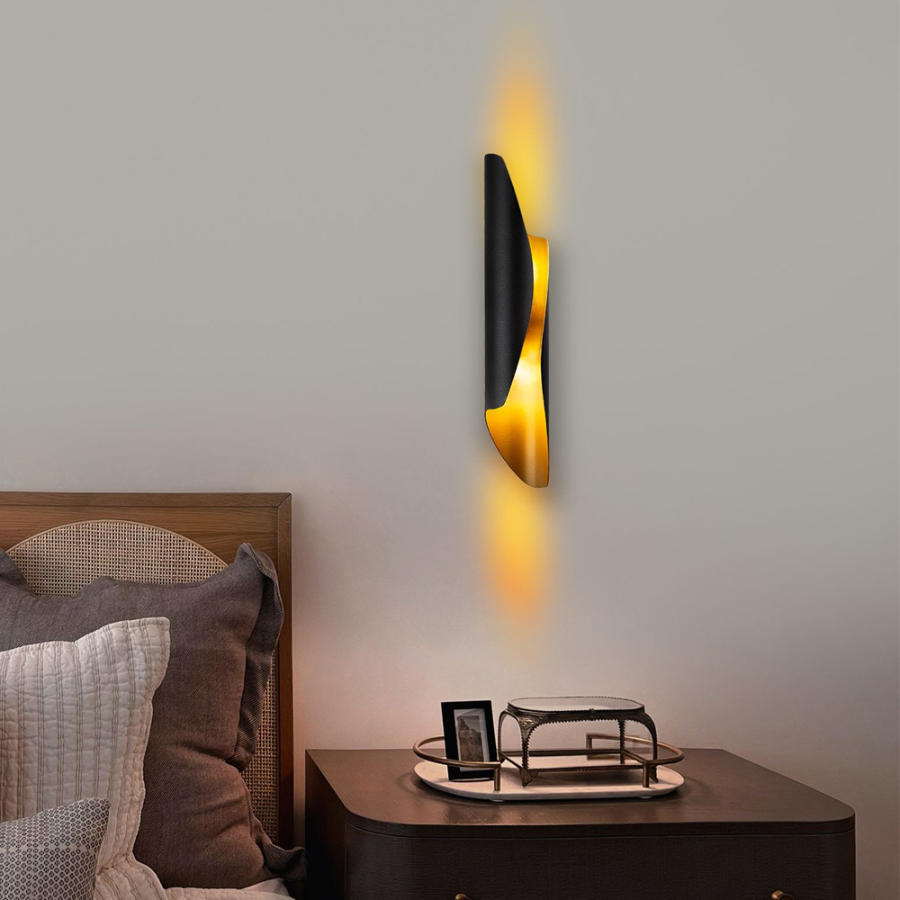 Flare Metal Wall Light in Black
