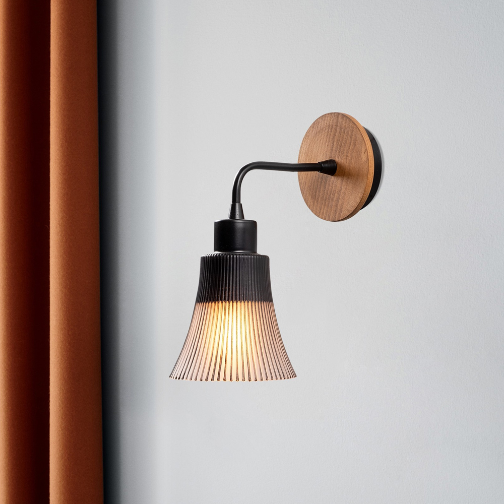Foca Metal Wall Light in Black