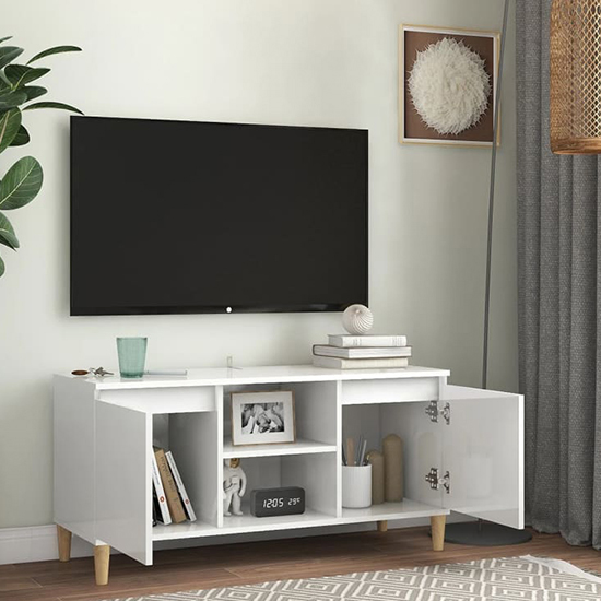 Gafna High Gloss TV Stand In White With Solid Wood Legs