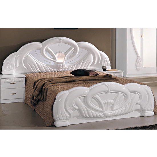 Giada High Gloss King Size Bed In White With Lights_1
