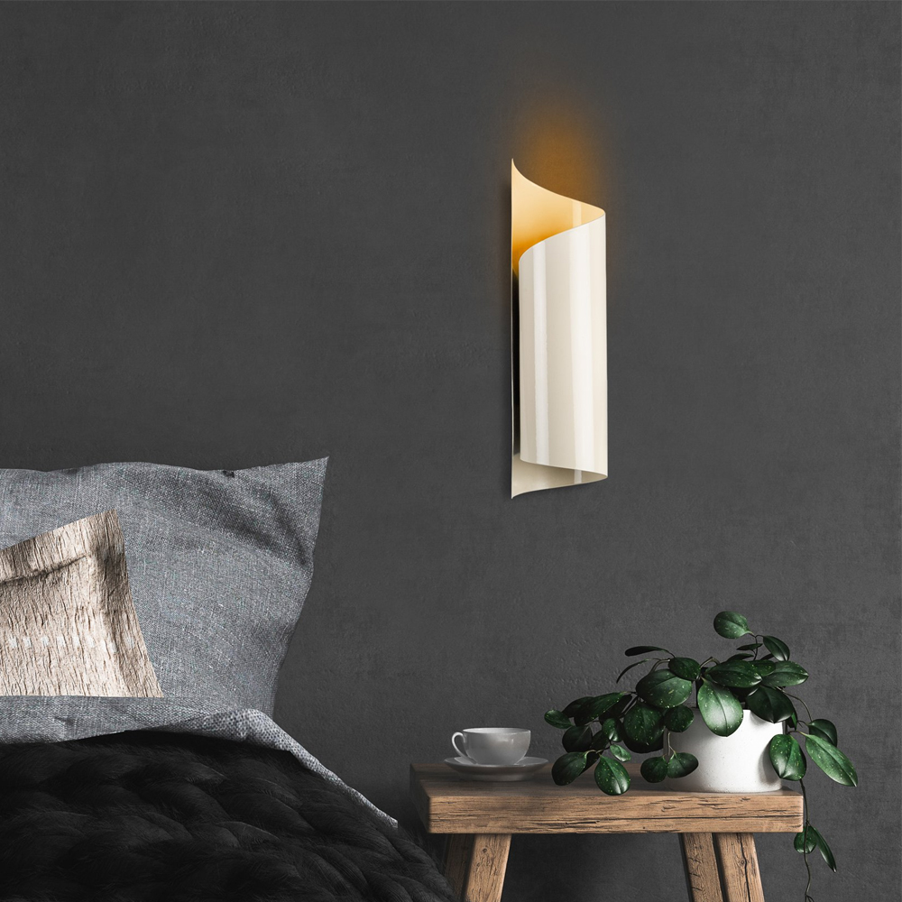 Givon Metal Wall Light in Cream