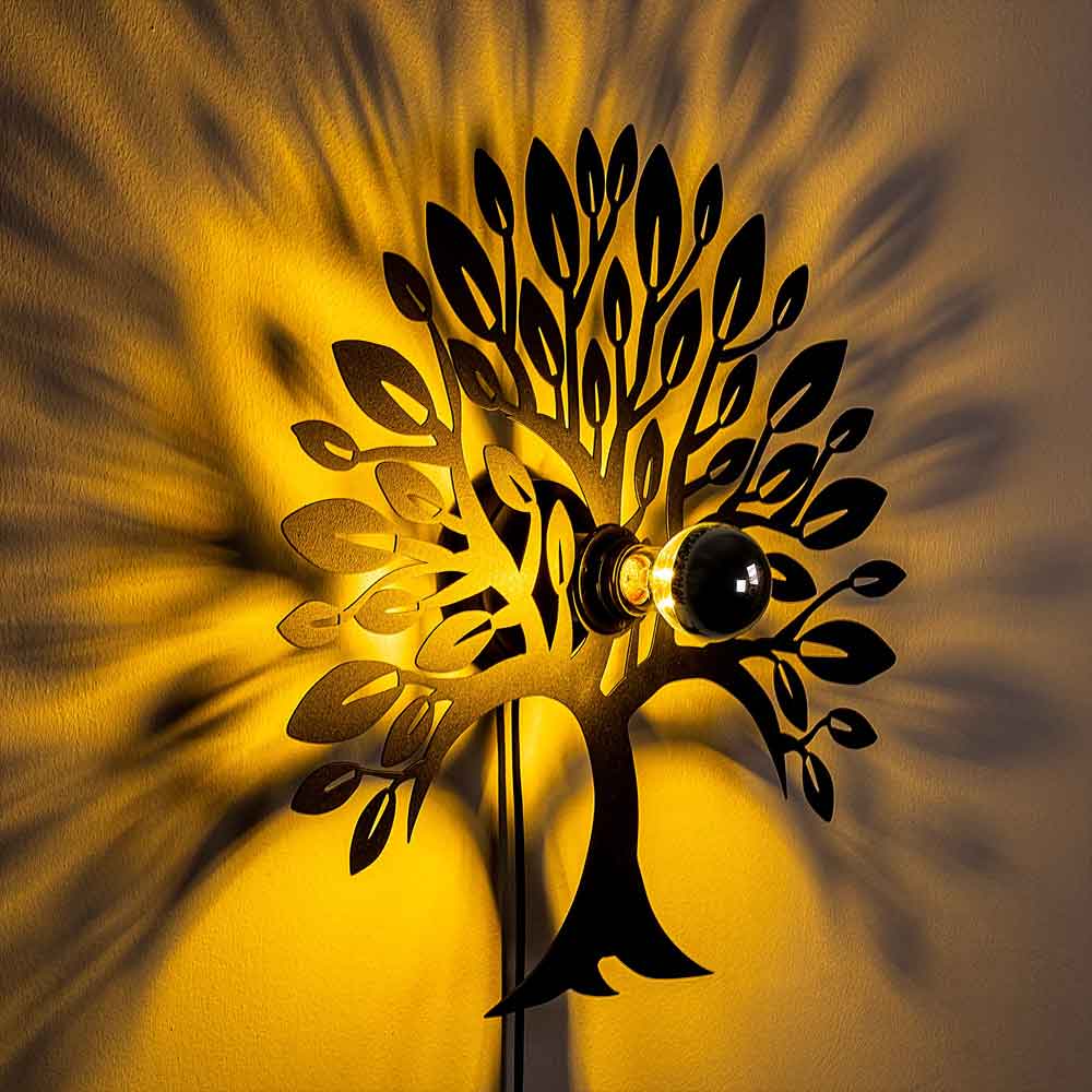 Heart Tree V2 Metal Wall Lamp in Black