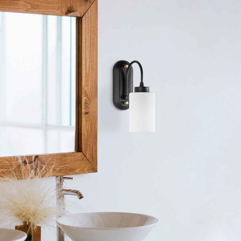 Hemikilo Metal Wall Lamp in Black