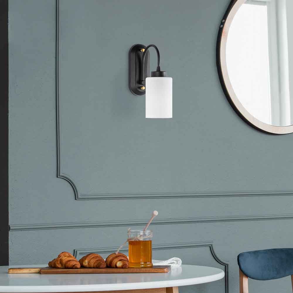 Hemikilo Metal Wall Lamp in Black