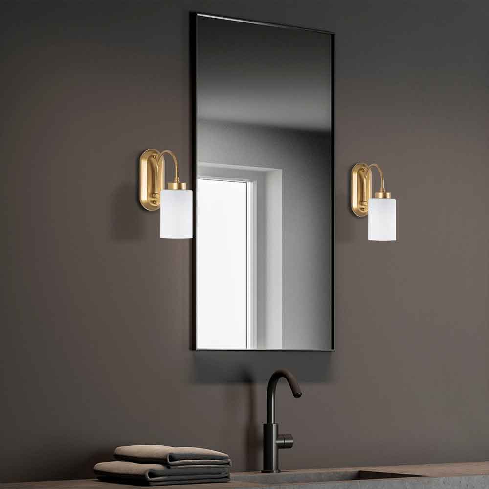 Hemikilo Metal Wall Lamp in Gold