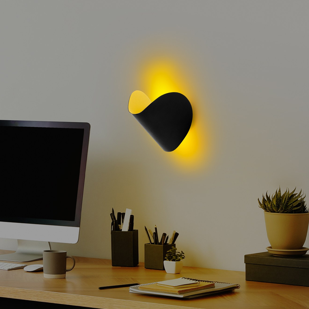 Heybe Metal Wall Light in Black