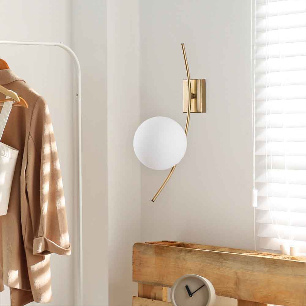 Hilal Metal Wall Lamp in Gold