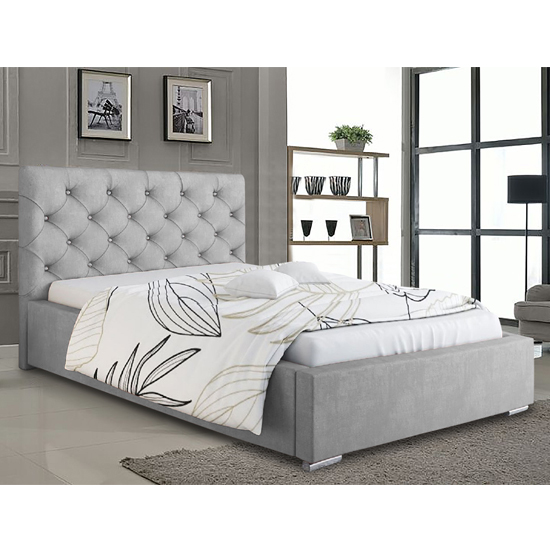 Hyannis Plush Velvet Double Bed In Silver