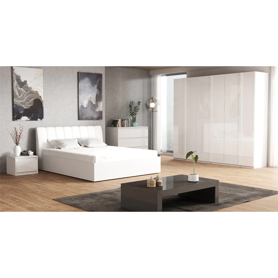 Iowa Wall Mirror In White High Gloss Wooden Frame
