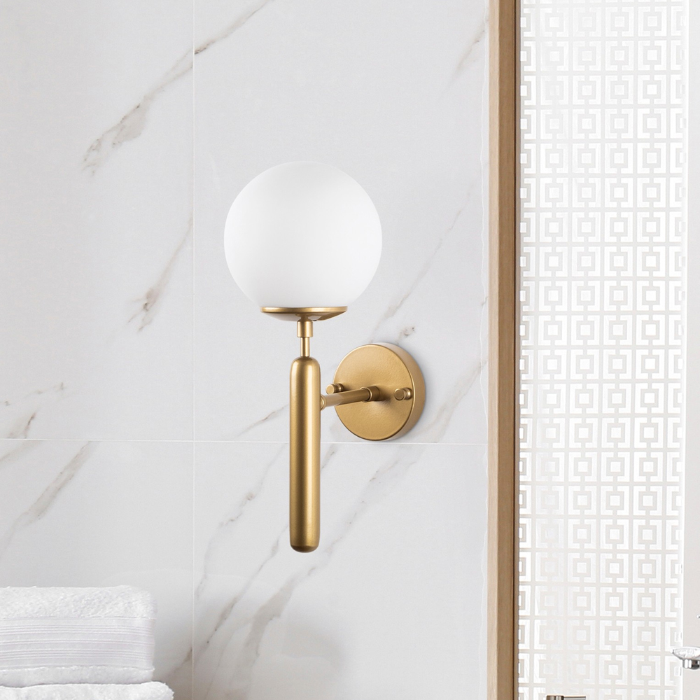 King Metal Wall Light in Gold and White
