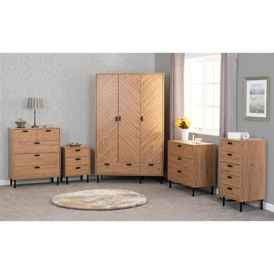 Lagos Wooden Chest Of 5 Drawers Narrow In Medium Oak