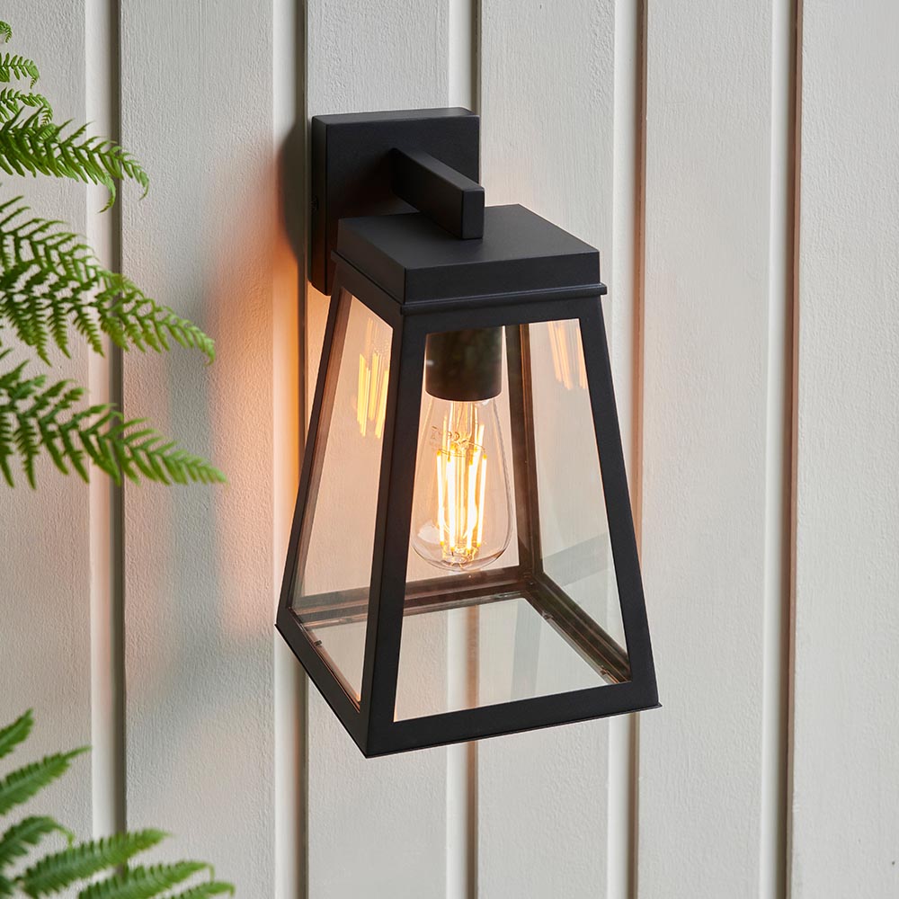 Lakeville Metal Wall Light In Matt Black