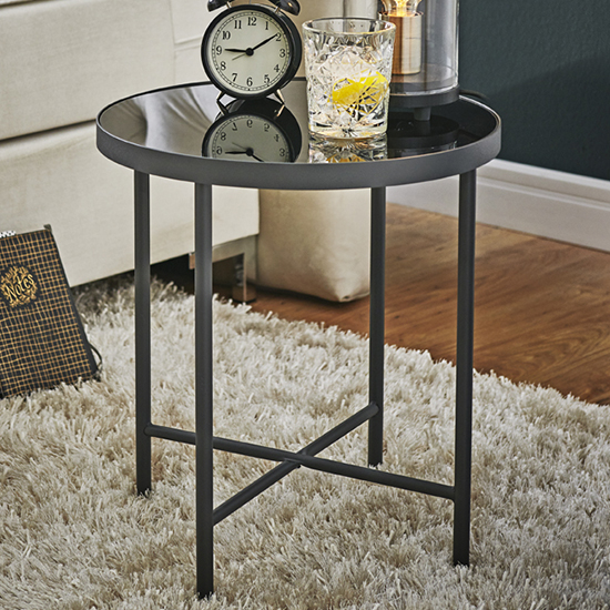 Read more about Lewiston round black glass side table with anthracite legs