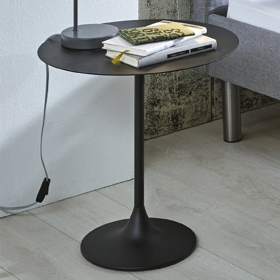 Lewiston Round Metal Side Table In Black