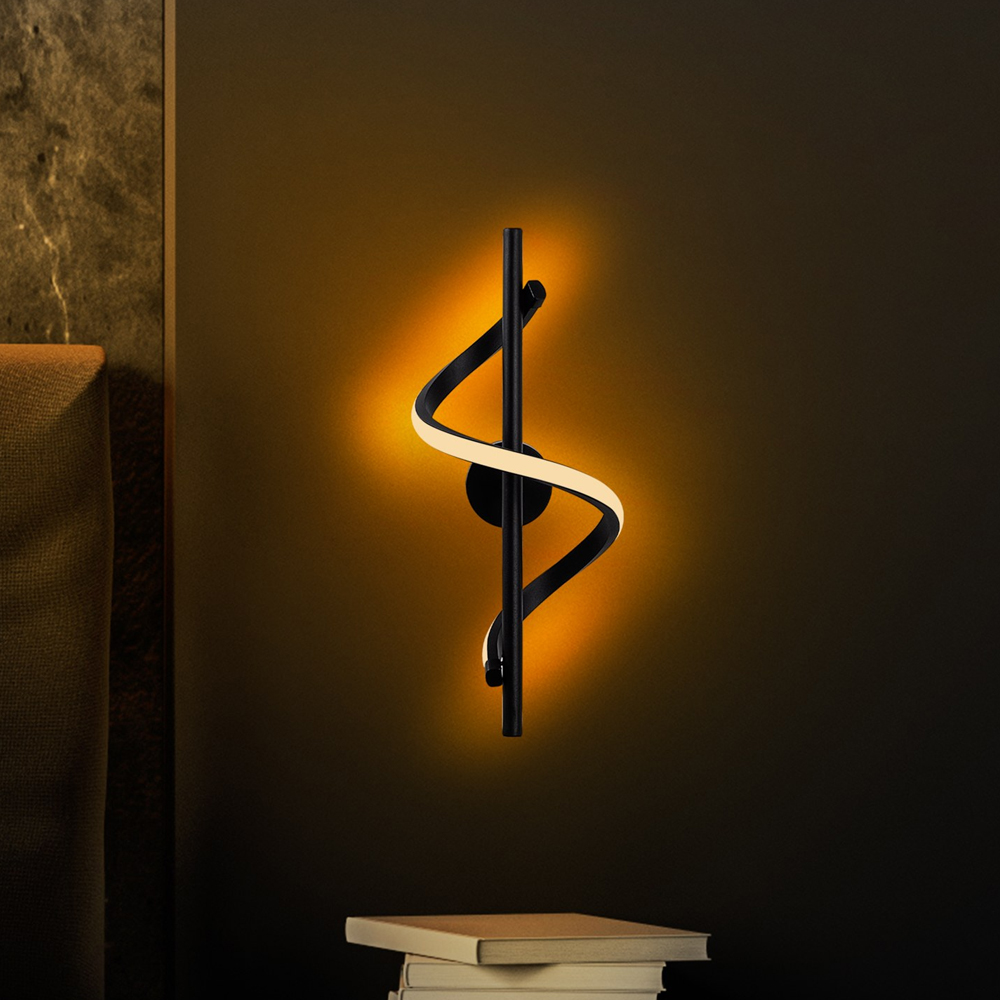 Likma Metal Wall Light in Black