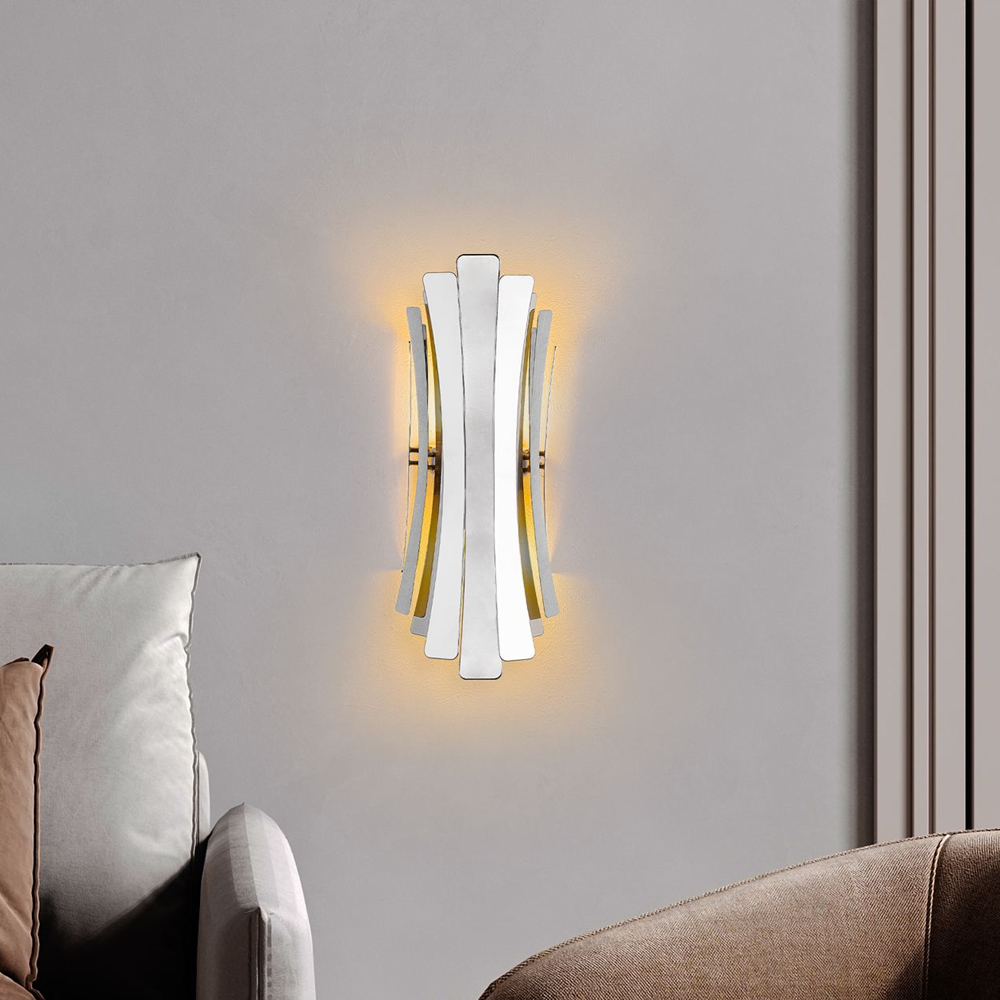 Linea Metal Wall Light in Silver