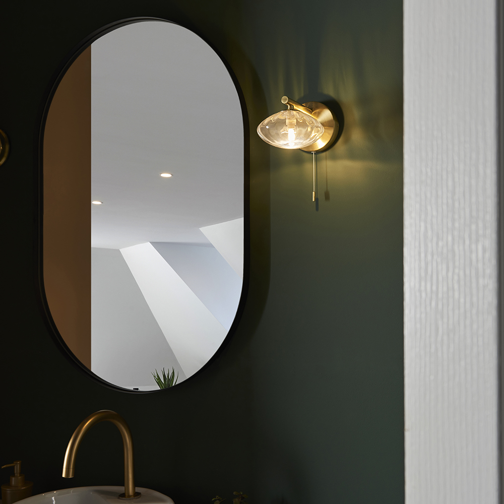 Linear Clear Ribbed Glass Shade Bathroom Wall Light In Brass
