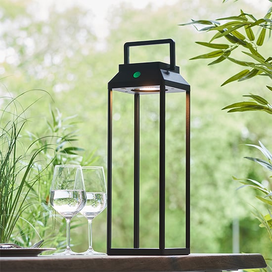 Linterna LED Large Outdoor Table Lamp In Textured Black