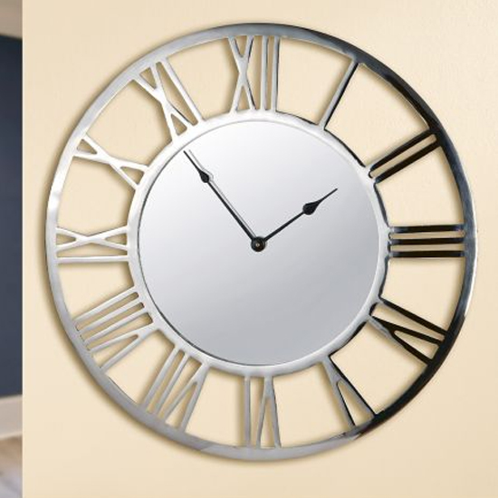 Read more about Livello aluminium wall clock with silver frame