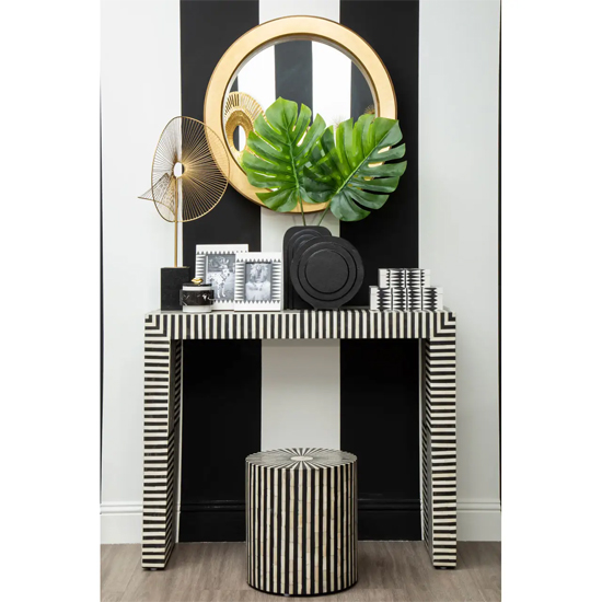 Mainz Round Wall Mirror With Gold Metal Frame