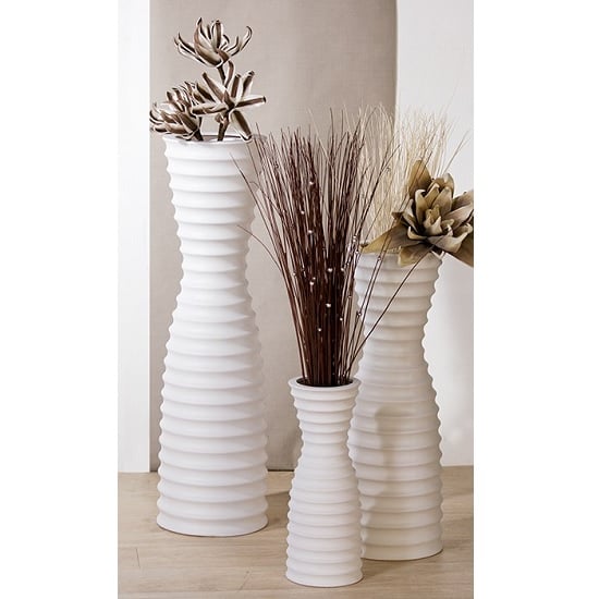 Manito Vase In White Ceramic With Grooves