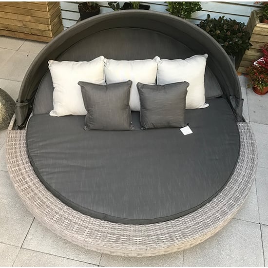 Maona Large Round Wicker Weave Daybed In Fine Grey_5
