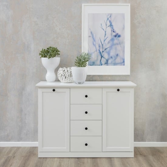 Median Wooden Sideboard In White With 2 Doors And 4 Drawers_2