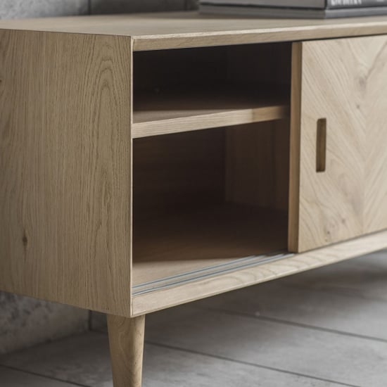 Manistee Wooden TV Unit With 2 Sliding Doors In Oak