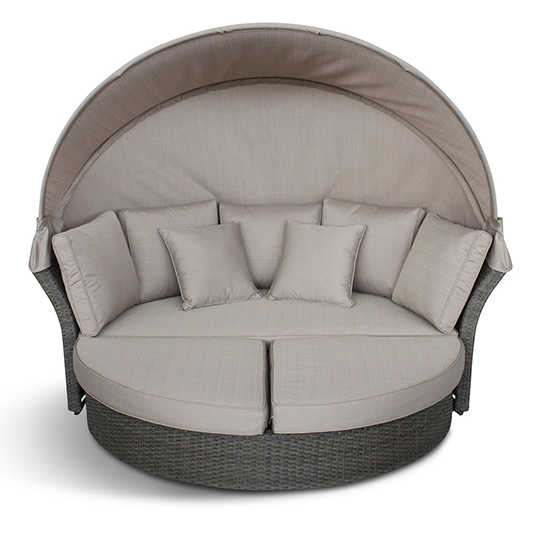 Meltan Outdoor Round Daybed In Oak_4