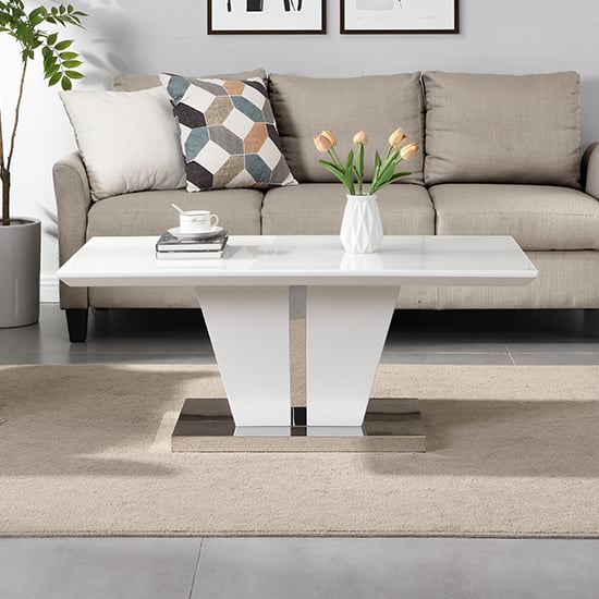 Memphis High Gloss Coffee Table In White With Glass Top