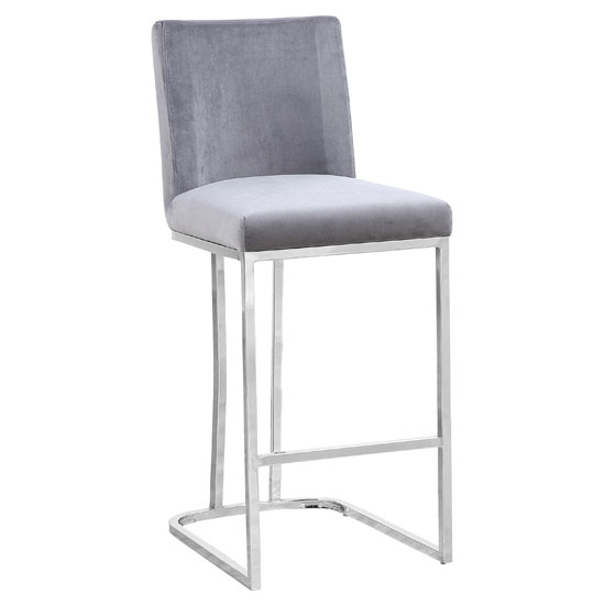 grey and silver bar stools