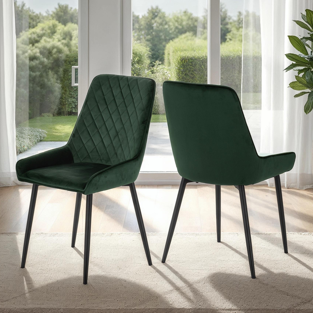 Mirano Clear Glass Top Dining Table With 4 Avah Emerald Green Chairs