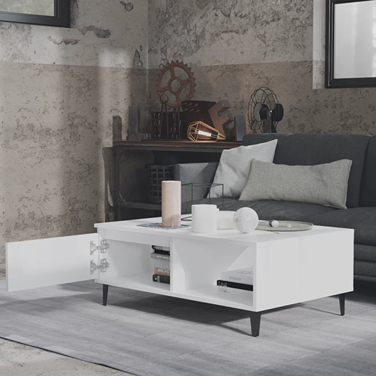 Naava Wooden Coffee Table With 1 Door In White