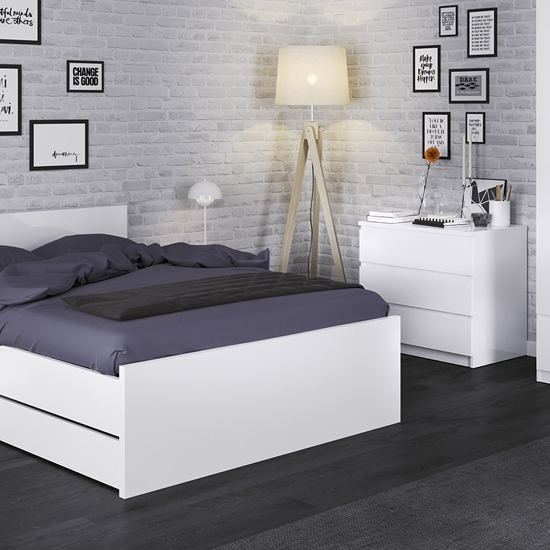 Nakou Narrow High Gloss Chest Of 5 Drawers In White_4