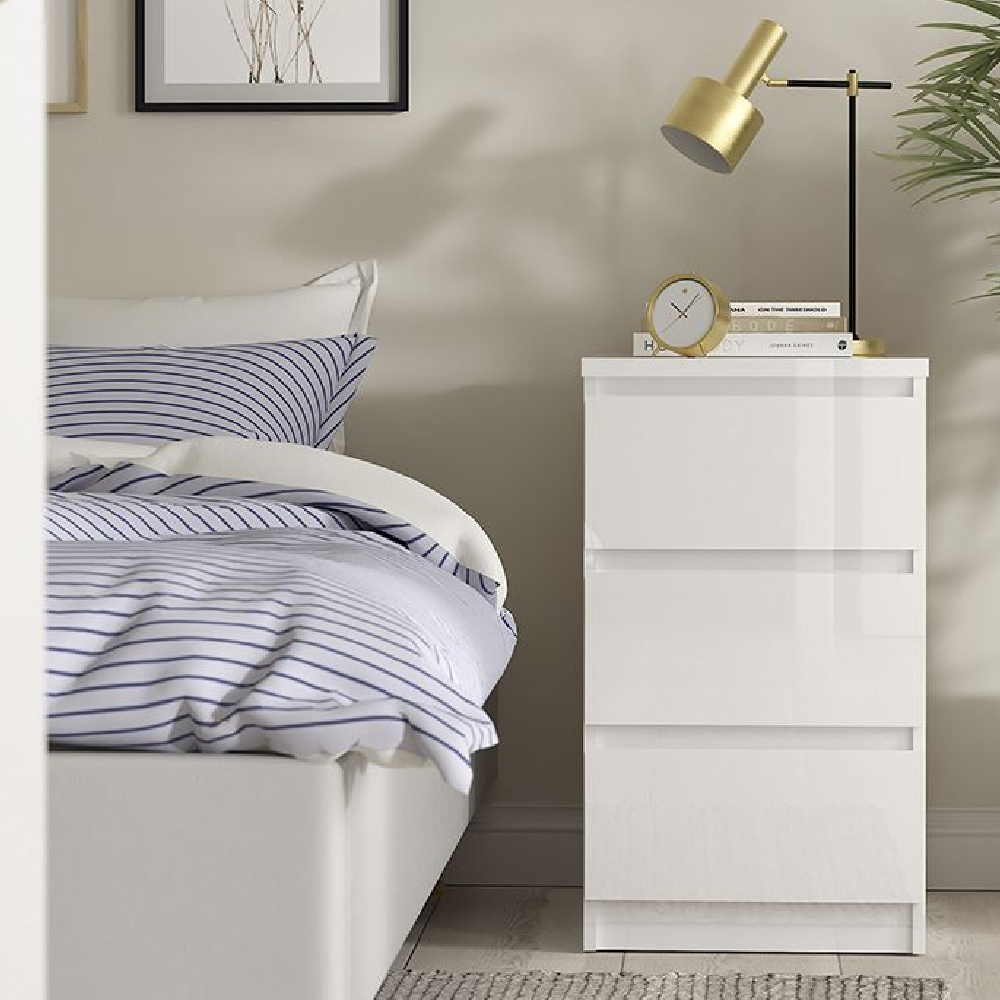 Nakou Wooden Bedroom Set With 2 Doors Wardrobe In White