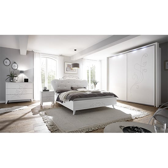 Nevea Faux Leather King Size Bed In Serigraphed White_4