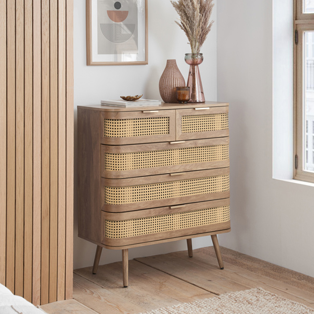 Niven Wooden Chest Of 5 Drawers in Oak