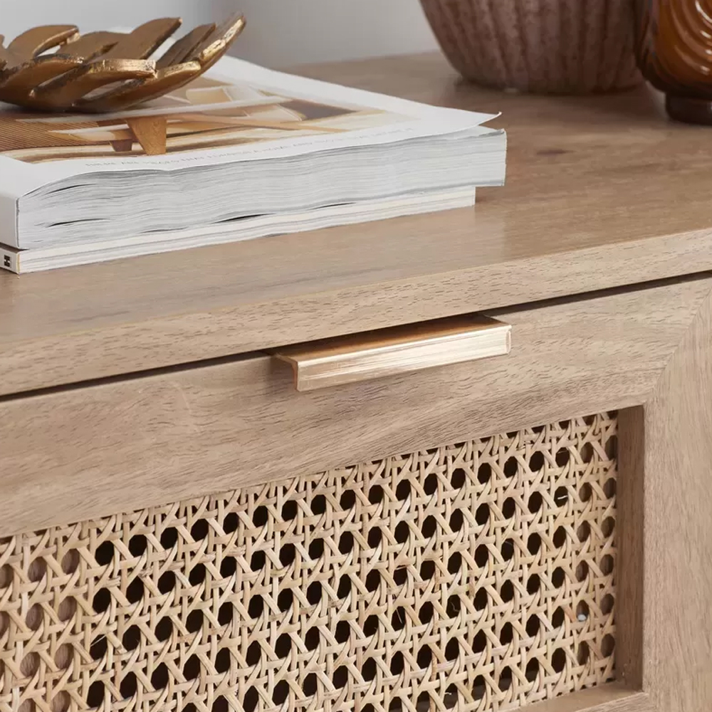 Nixa Wooden Chest Of 5 Drawers In Oak