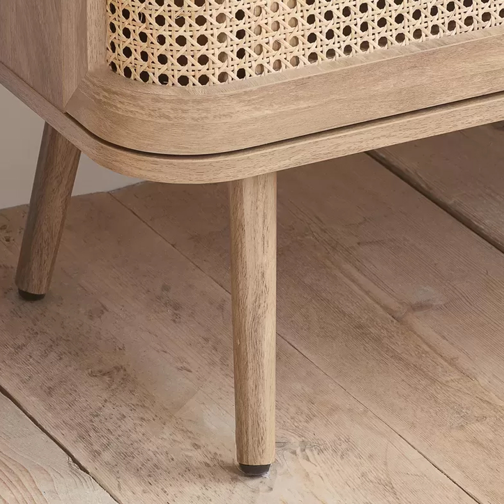 Nixa Wooden Chest Of 5 Drawers In Oak