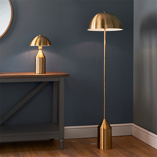 Nova Table Lamp In Antique Brass And Gloss White_4